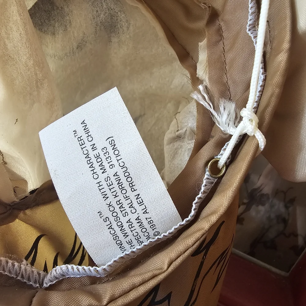 ALF Vintage 1987 Windsock - Picture 5 of 7